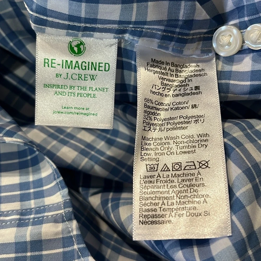J Crew Performance dress shirt,‎ size medium, NWT